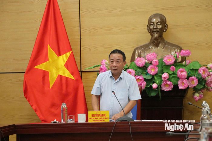 Đồng chí Nguyễn Văn Đệ- Ủy viên Ban Thường vụ Tỉnh ủy, Phó Chủ tịch UBND tỉnh kết luận cuộc họp. Ảnh: Thúy Vinh