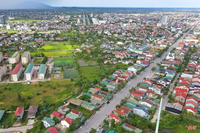 Trong 2 đoạn tuyến, đoạn tuyến thứ nhất có chiều dài khoảng 1,171 km với điểm đầu giao đường Trần Phú và điểm cuối giao đường Vũ Quang, thuộc phường Thành Sen, tỉnh Hà Tĩnh.