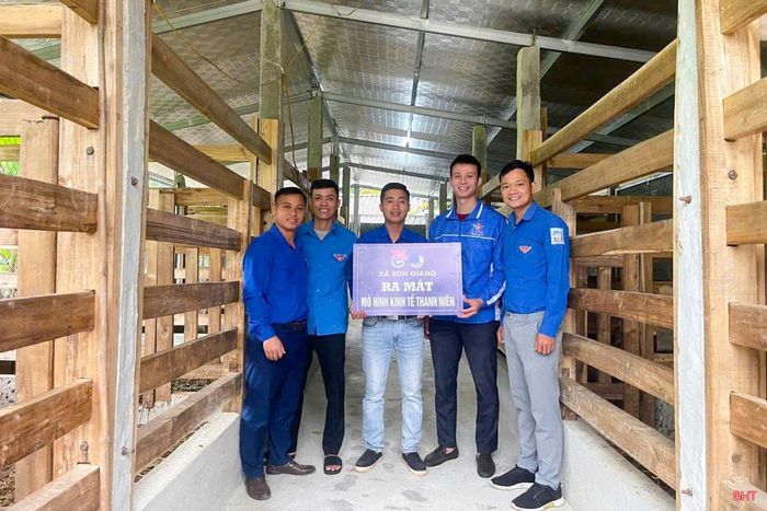 Thông qua sự dẫn dắt của Bí thư Đoàn xã Sơn Giang Nguyễn Hồng Tiệp, đến nay, Sơn Giang có trên 30 mô hình kinh tế do thanh niên làm chủ cho thu nhập từ 200 triệu đồng/năm trở lên.