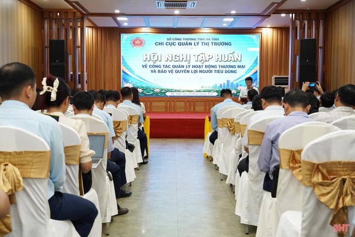 Toàn cảnh hội nghị tập huấn.