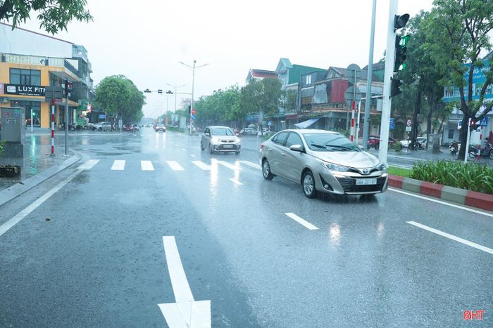 Hệ thống thoát nước trên đường Nguyễn Du phát huy hiệu quả.