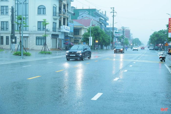 Nhưng hiện nay, tình trạng ngập úng cục bộ trên các tuyến đường ở phường Thành Sen cơ bản đã chấm dứt.