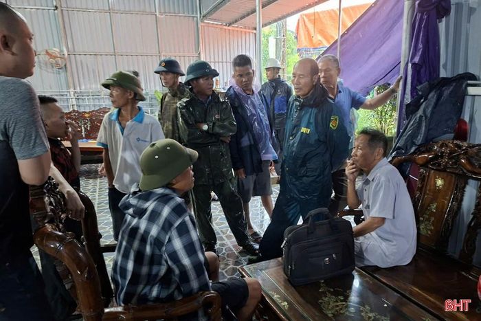 Khoảng 10 giờ 30 phút ngày 20/8, trên địa bàn xã Đan Hải xảy ra vụ sét đánh khiến ông Trần Kim T. (SN 1969, ở thôn Phú Minh) tử vong tại chỗ; ông Hoàng Xuân Th. (SN 1966, ở thôn Quý Hoa) bị bỏng nặng khi cả 2 đang đi thăm đồng tại thôn Phúc Lộc, xã Đan Hải.