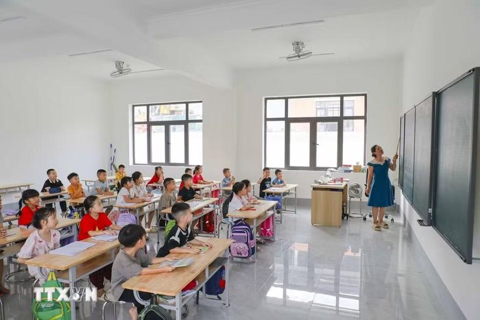 Khối lớp 1 đã vào học tại Trường Phổ thông dân tộc nội trú liên cấp Tiểu học và Trung học cơ sở xã Thanh Nưa. (Ảnh: Xuân Tư/TTXVN)
