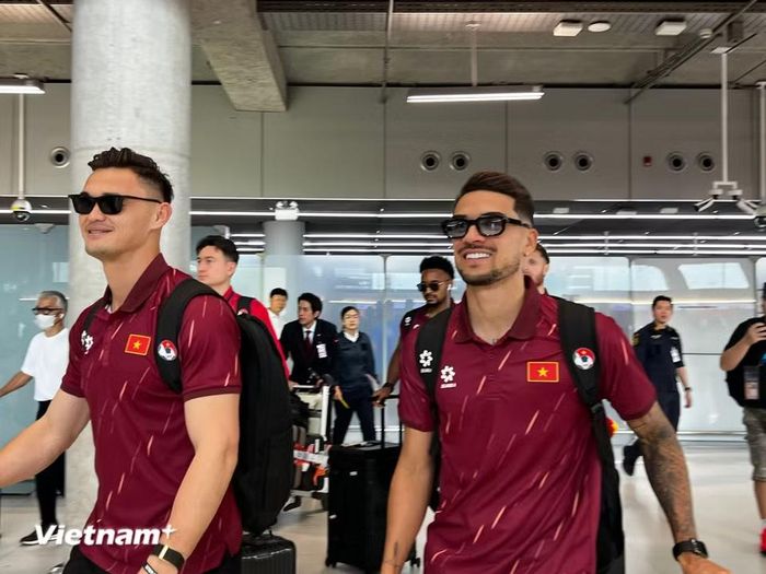 Chiều 20/8, đội tuyển Việt Nam đã đặt chân đến Thái Lan, chuẩn bị cho trận chung kết lượt đi Giải Vô địch Đông Nam Á ASEAN Cup 2026. (Ảnh: Vietnam+)