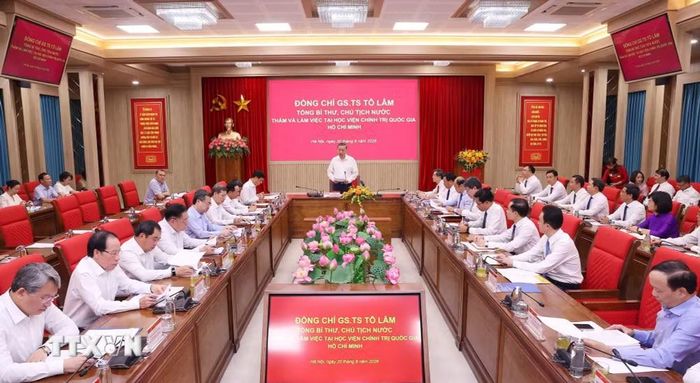 Quang cảnh buổi làm việc của Tổng Bí thư, Chủ tịch nước Tô Lâm với lãnh đạo chủ chốt Học viện Chính trị Quốc gia Hồ Chí Minh. (Ảnh: Văn Điệp/TTXVN)
