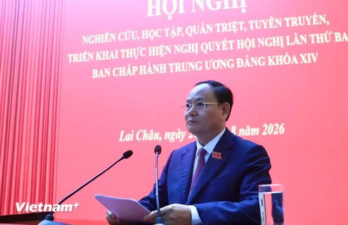 Ủy viên Trung ương Đảng, Bí thư Tỉnh ủy, Chủ tịch Hội đồng Nhân dân tỉnh Lai Châu Lê Minh Ngân phát biểu chỉ đạo Hội nghị.