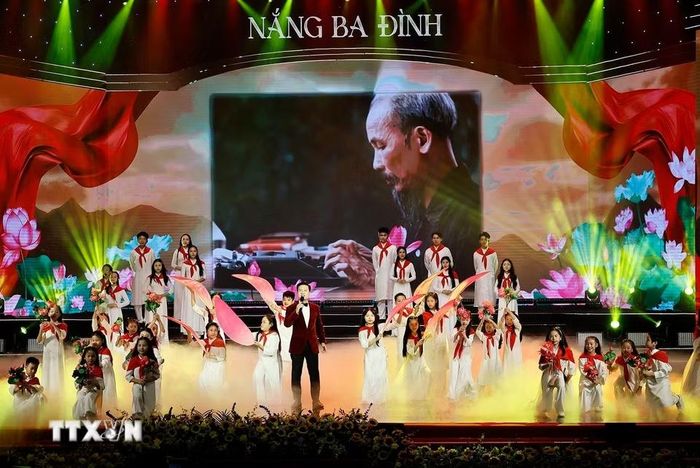 Một tiết mục tại chương trình. (Ảnh: Doãn Tấn/TTXVN)
