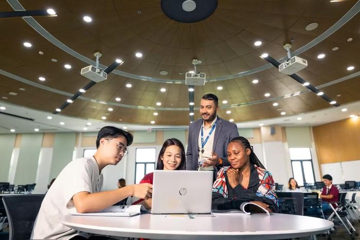 Giờ học của sinh viên Trường Đại học VinUni. (Ảnh: Vietnam+)