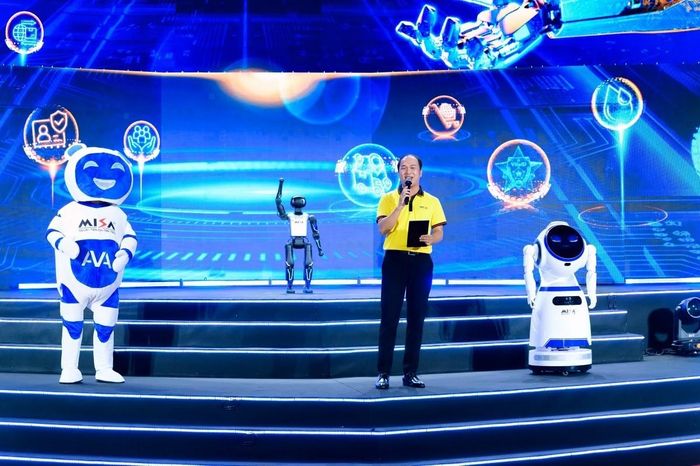 Misa khẳng định vai trò của doanh nghiệp công nghệ Việt Nam trong việc kiến tạo hệ sinh thái số, nơi dữ liệu được kết nối, nguồn lực được khơi thông và công nghệ thực sự trở thành động lực thúc đẩy mọi hoạt động kinh tế phát triển bền vững.
