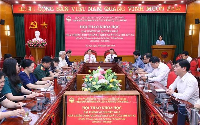 Hội thảo khoa học: “Đại tướng Võ Nguyên Giáp - Nhà chiến lược quân sự kiệt xuất của thế kỷ XX". Ảnh: Văn Điệp/TTXVN