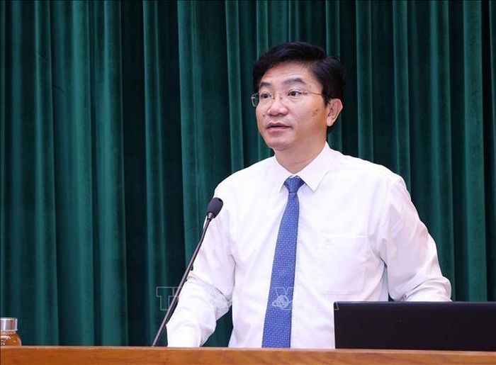 Trưởng Ban Tuyên giáo Tỉnh ủy Quảng Trị Trương An Ninh trình bày tham luận. Ảnh: Văn Điệp/TTXVN