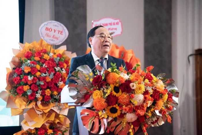 Thầy thuốc nhân dân, PGS.TS Đậu Xuân Cảnh phát biểu tại buổi lễ.