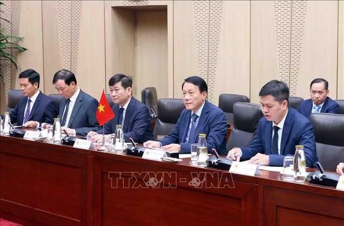 Đại tướng Lương Tam Quang, Bộ trưởng Bộ Công an phát biểu tại cuộc hội đàm với ngài Eduardo San Lorenzo Oban Jr., Cố vấn Hội đồng An ninh quốc gia nước Cộng hoà Philippines. Ảnh: Phạm Kiên/TTXVN