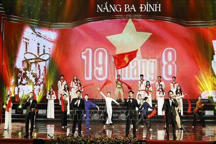Chương trình nghệ thuật chính luận "Nắng Ba Đình". Ảnh: Doãn Tấn/TTXVN