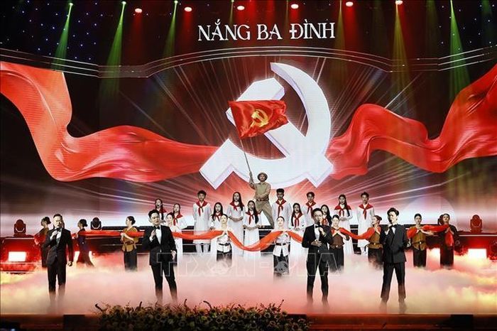 Chương trình nghệ thuật chính luận "Nắng Ba Đình". Ảnh: Doãn Tấn/TTXVN