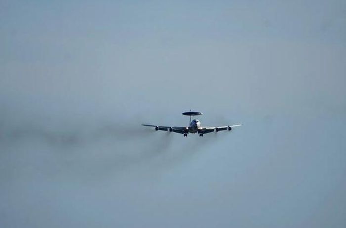 Một máy bay cảnh báo sớm và chỉ huy trên không (AWACS) E-3A Sentry của NATO trong một hoạt động trên không đầu tháng 8/2026. Ảnh: TRT World