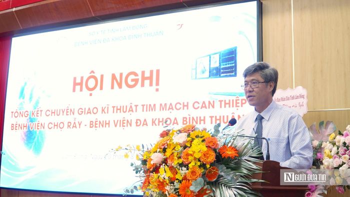 Ông Nguyễn Minh, Phó Chủ tịch UBND tỉnh Lâm Đồng phát biểu chỉ đạo tại Hội nghị tổng kết chuyển giao kỹ thuật tim mạch can thiệp giữa Bệnh viện Chợ Rẫy và Bệnh viện Đa khoa Bình Thuận vào ngày 20/8.
