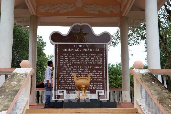Di tích Lũy Pháo Đài ở xã Tân Phú Đông, tỉnh Đồng Tháp. Ảnh: Hữu Chí - TTXVN