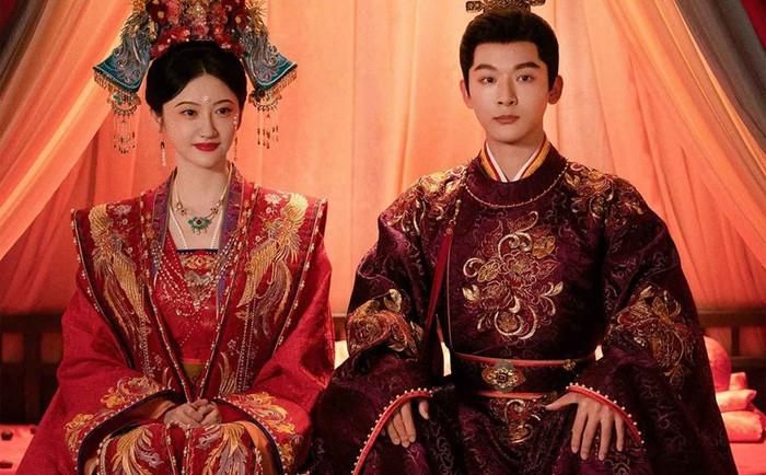 Tự Cẩm kết hợp hai yếu tố trọng sinh và đấu đá gia đình, đi theo hướng phim cổ trang thiên về giải trí. Ảnh: Weibo