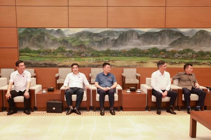 Các đại biểu tham dự buổi gặp mặt