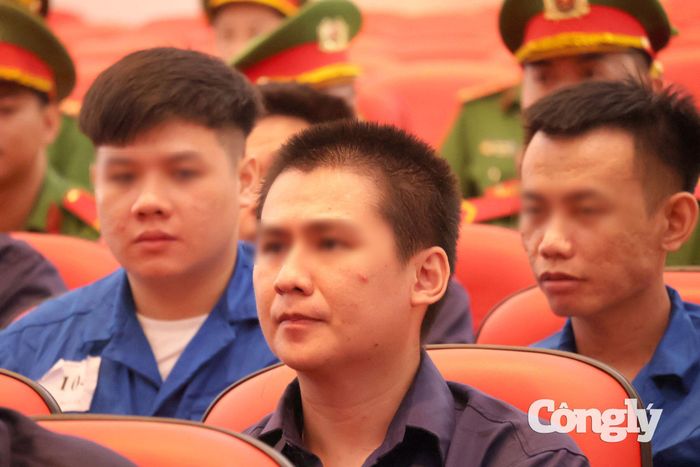 Vụ án thứ 17 và 18 có số lượng bị cáo lớn, với nhiều hành vi bị cáo buộc có tính chất nghiêm trọng.