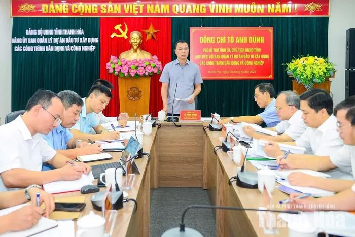 Quang cảnh buổi làm việc. Ảnh: Hoàng Đông