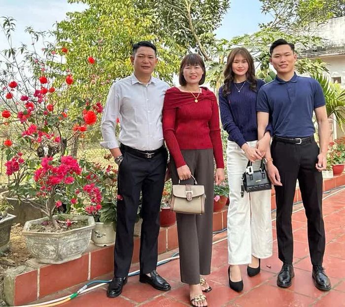 Gia đình luôn là chỗ dựa tinh thần lớn cho VĐV Bùi Mai Phương. Ảnh: NVCC