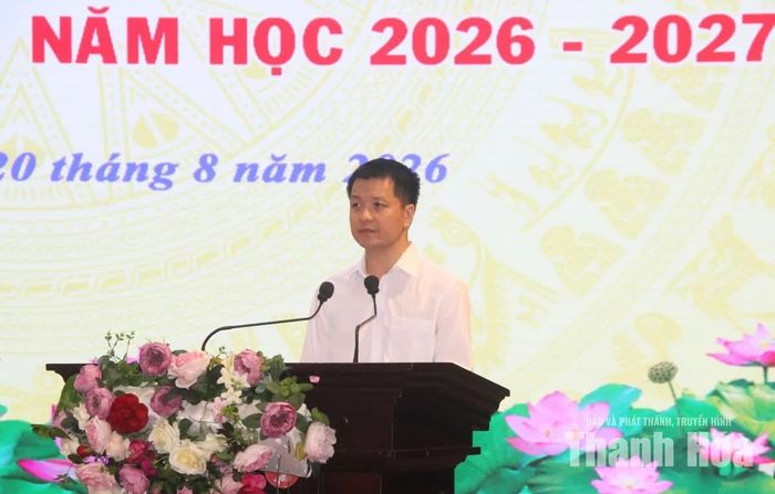Chủ tịch UBND phường Hạc Thành Lê Bá Hải phát biểu tại hội nghị.