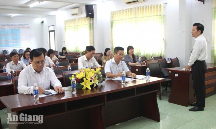 Quang cảnh hội nghị.