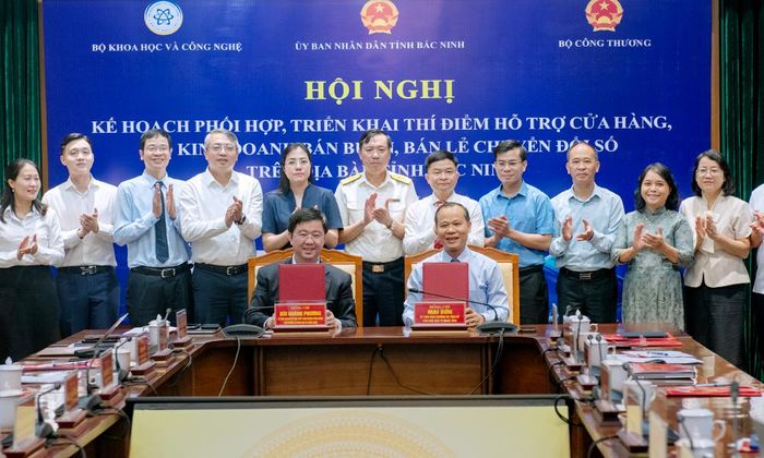 Lãnh đạo Bộ Khoa học và Công nghệ, UBND tỉnh Bắc Ninh ký kết Kế hoạch phối hợp thí điểm hỗ trợ cửa hàng, hộ kinh doanh bán buôn, bán lẻ trên địa bàn tỉnh chuyển đổi số.