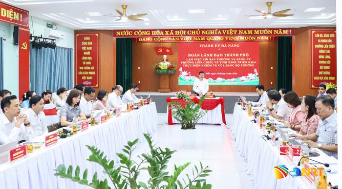 Toàn cảnh buổi làm việc. Ảnh: NGỌC PHÚ