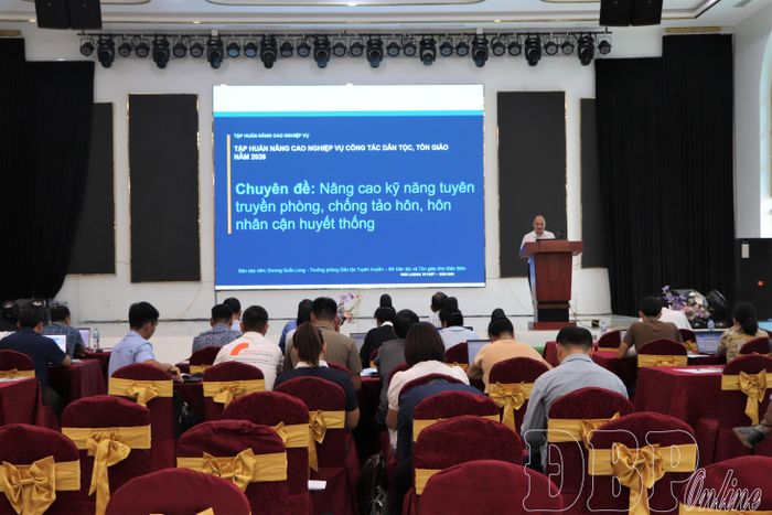 Toàn cảnh buổi tập huấn.
