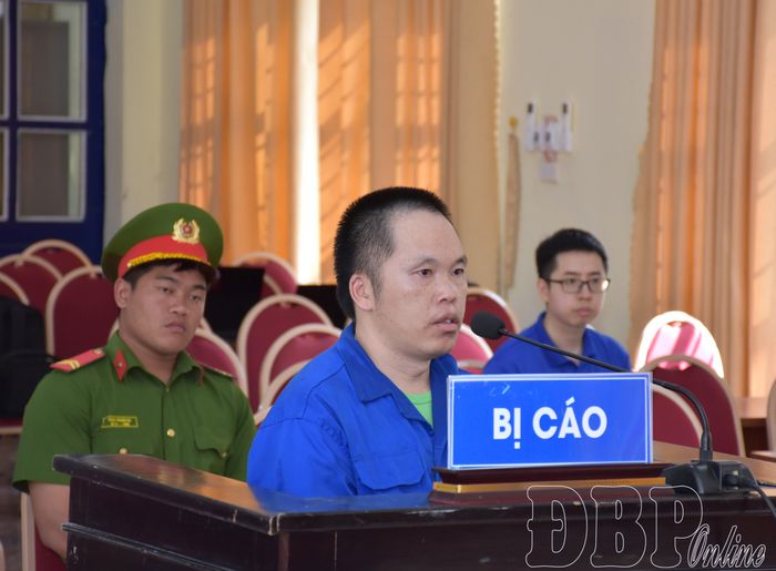 Bị cáo Sùng A Câu tại phiên tòa xét xử.