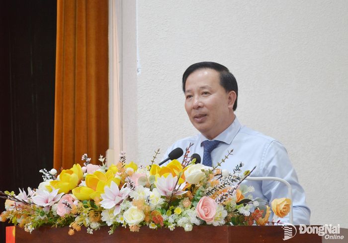  Phó Bí thư Thành ủy, Chủ tịch UBND thành phố Nguyễn Văn Út phát biểu tại hội nghị. Ảnh: Phương Hằng