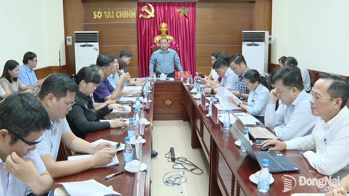 Quang cảnh buổi giám sát tại Sở Tài chính thành phố Đồng Nai. Ảnh: Văn Đoàn