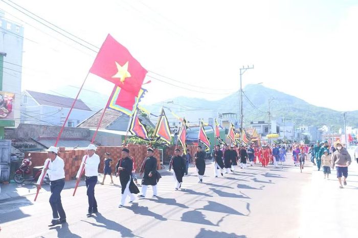  Lễ hội cầu ngư vạn đầm Nhơn Hải. Ảnh: Quang Tấn 