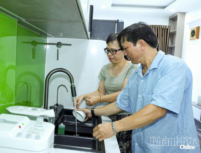 Niềm vui của cư dân trong ngày nhận nhà mới Dự án nhà ở xã hội MK Central City (phường Phan Rang).
