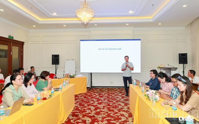 Quang cảnh khóa tập huấn.