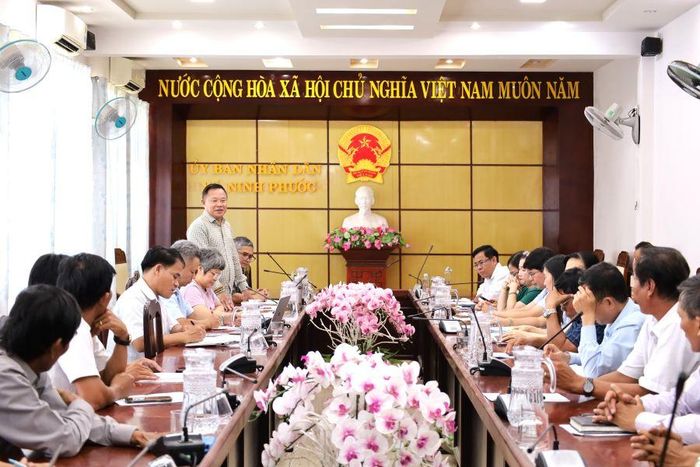 Quang cảnh buổi khảo sát.