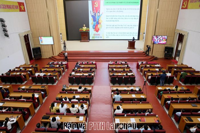 Quang cảnh hội nghị tại điểm cầu tỉnh. 