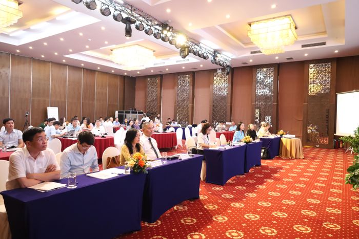 Các đại biểu dự chương trình