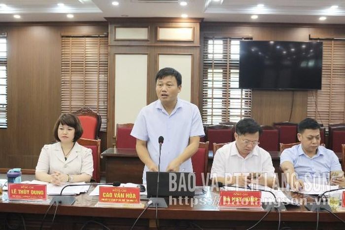 Lãnh đạo UBND xã Hữu Lũng đề xuất kiến nghị một số nội dung liên quan tại buổi kiểm tra