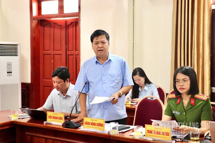 Lãnh đạo Sở Giáo dục và Đào tạo phát biểu tại buổi kiểm tra