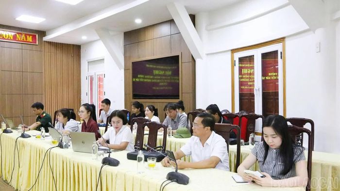 Các đại biểu dự hội nghị.