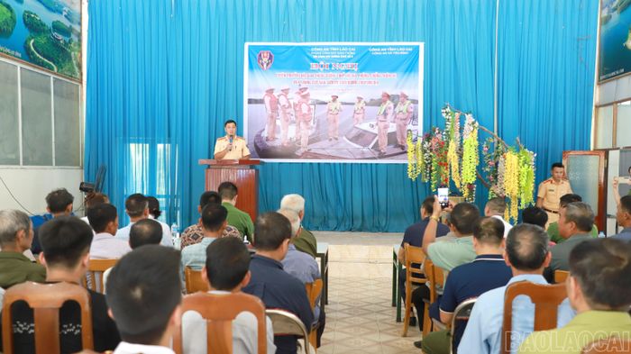 Tổ chức tuyên truyền Luật Giao thông đường thủy nội địa; tập huấn kỹ năng phòng, chống thiên tai và cứu nạn, cứu hộ trên đường thủy.