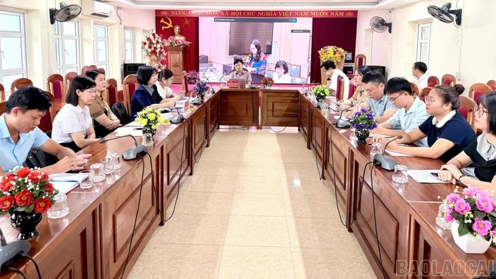 Quang cảnh hội nghị tại điểm cầu Sở Tư pháp Lào Cai.