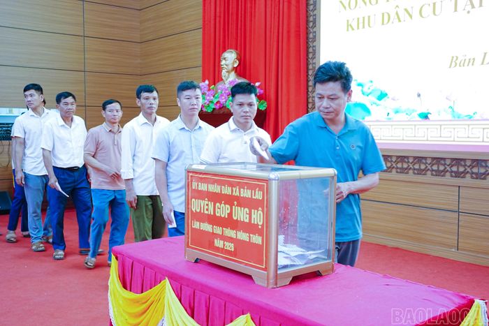 Các đại biểu tham gia ủng hộ tại Lễ phát động.