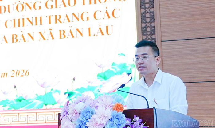 Đồng chí Giang Trung Dũng - Phó Bí thư Đảng ủy, Chủ tịch UBND xã Bản Lầu phát biểu tại lễ phát động.