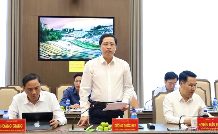 Bí thư Tỉnh ủy Dương Quốc Huy phát biểu tại buổi làm việc.